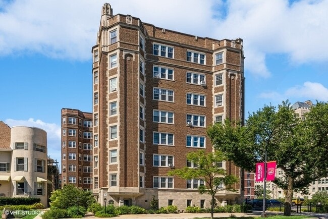 Photo - 6334 N Sheridan Rd Unidad 4E Rental