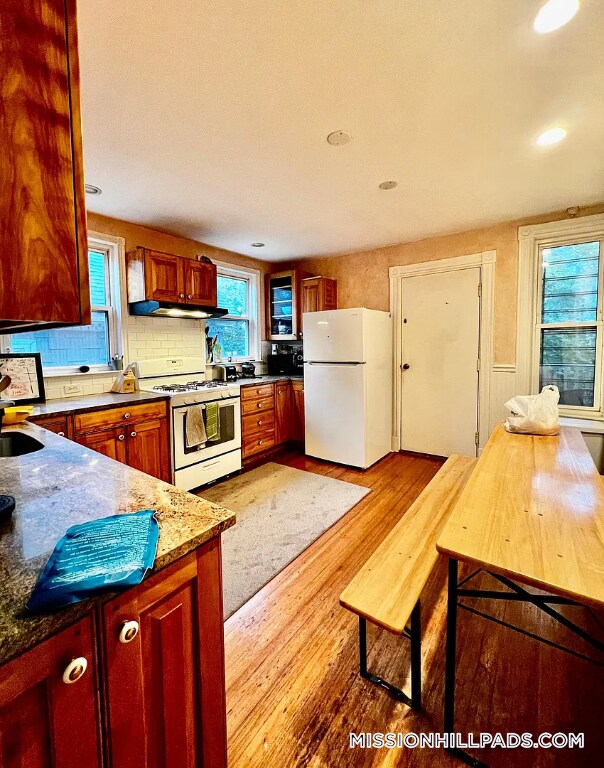 Photo - 10 Sachem St Unit 3