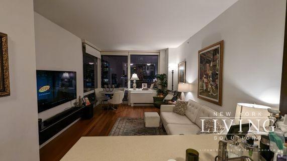 Building Photo - 2 bedroom in New York NY 10036 Unit s15 Rental