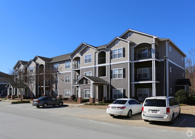 Building Photo - Peachtree Landing Rental