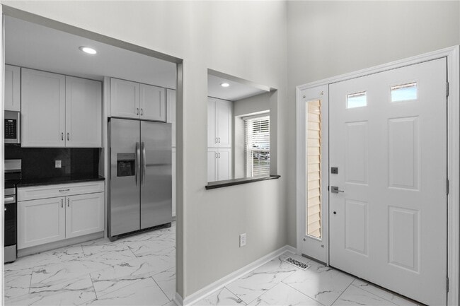 Photo - 178 Cascade Cir Dr