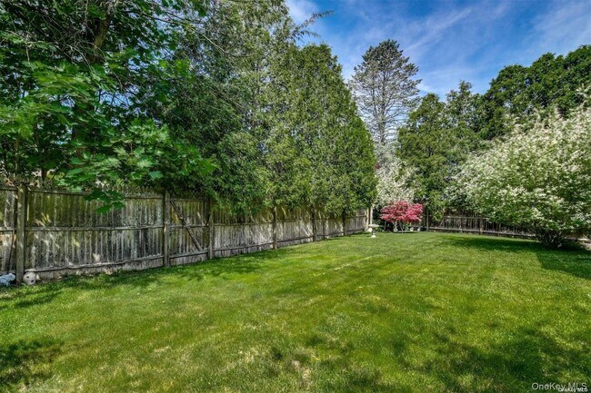 Photo - 11 Bertlee Dr