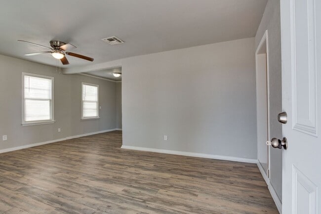 Photo - Remodeled 3-Bedroom Home with Spacious Patio & Deck!
