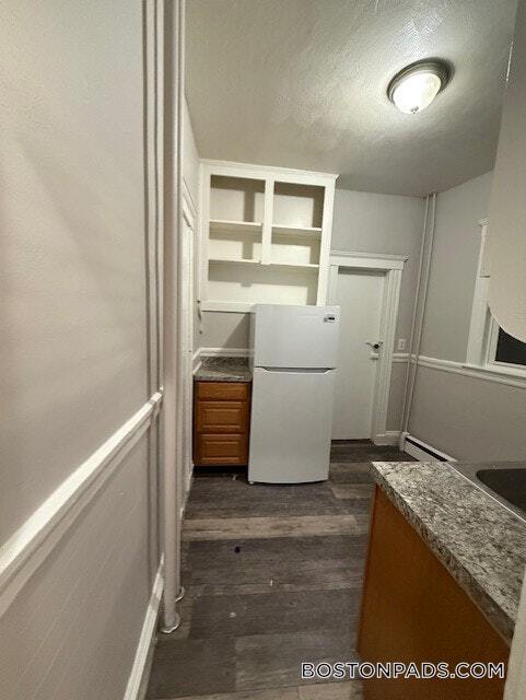 38 Estes St Unit 4