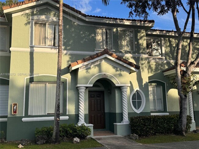 Building Photo - 2525 SE 15th Pl