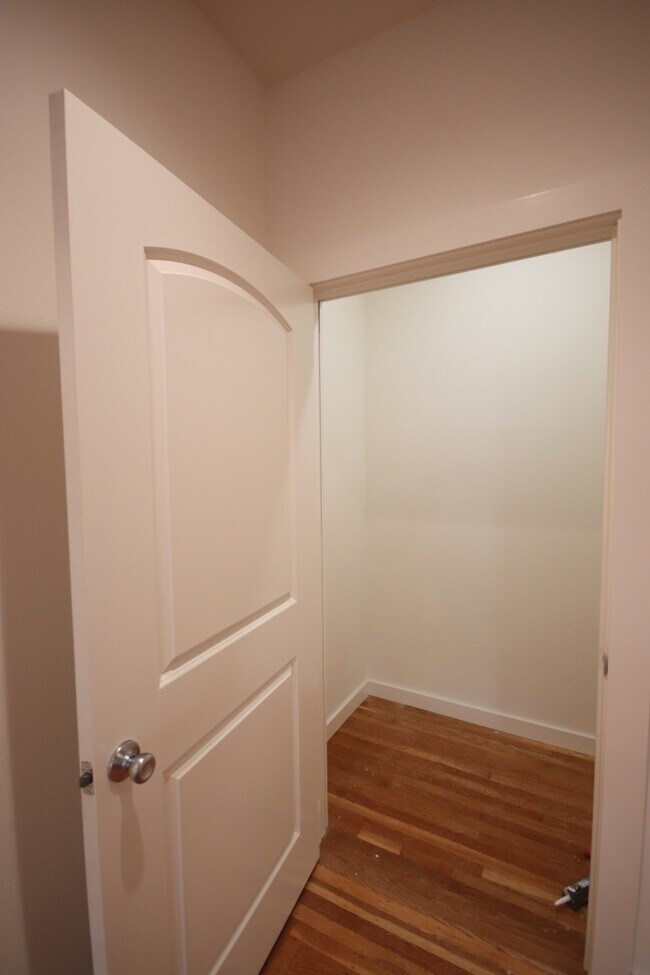 Photo - 2427 Hilgard Ave Unit #15