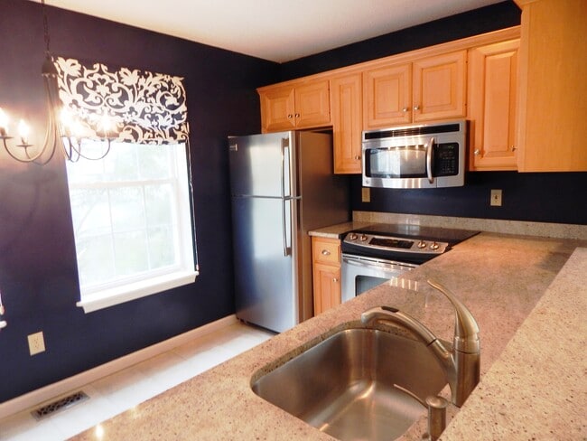 Photo - 629 Danbury Rd