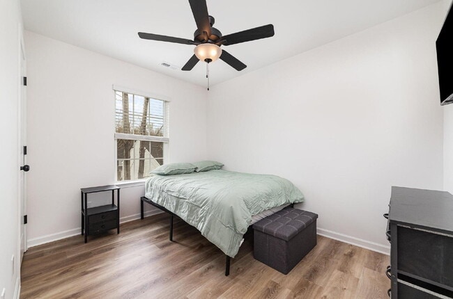 Comfortable & cozy Charlotte Townhouse 10 min from uptown