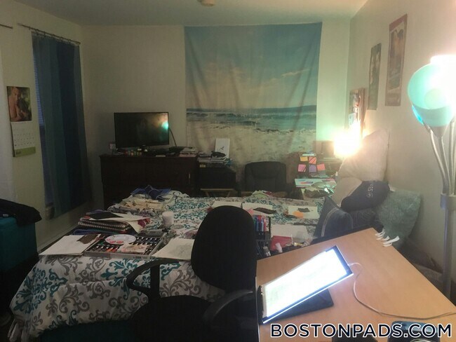 Photo - 767 Tremont St Unidad 3
