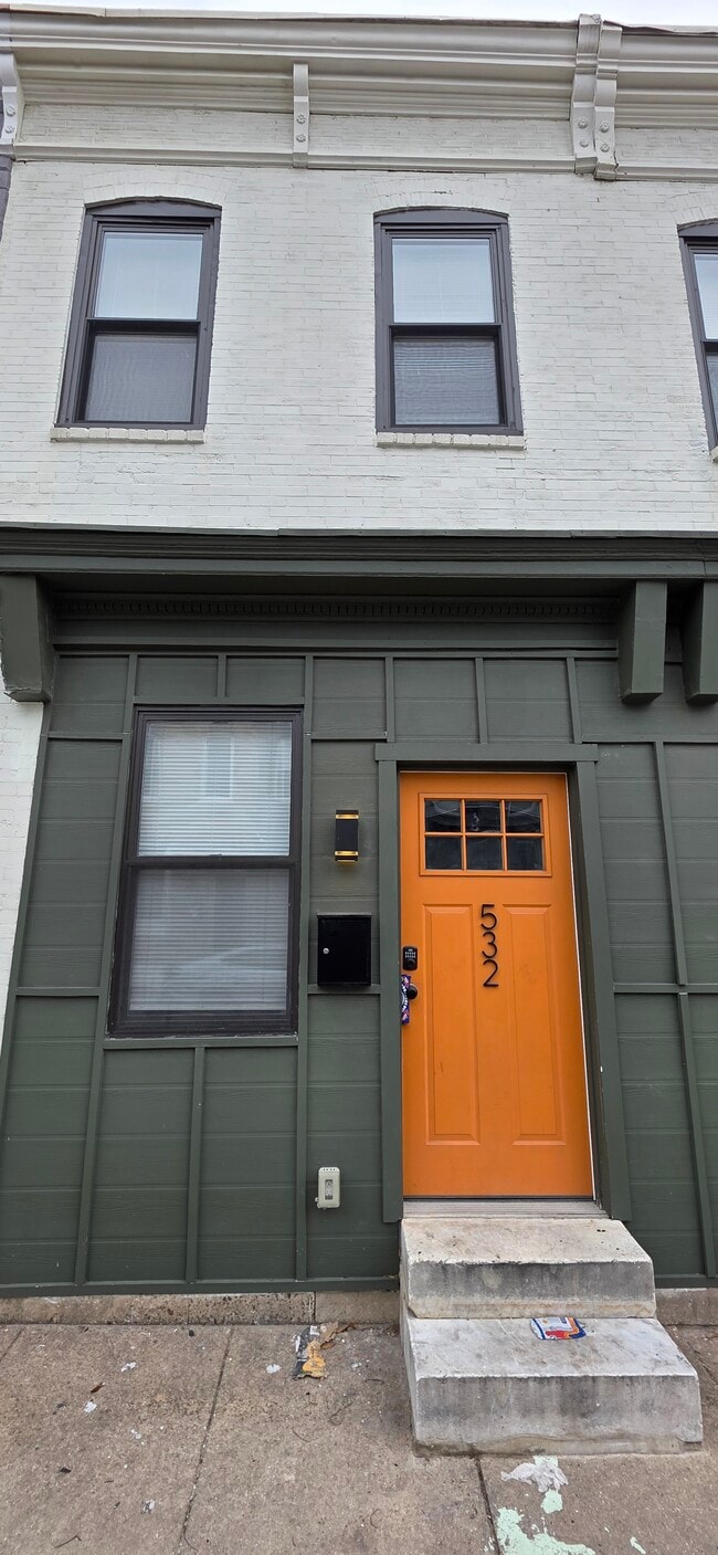 Building Photo - 532 N Belnord Ave