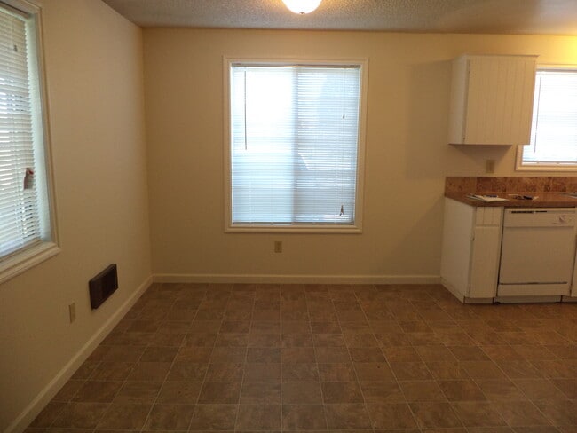 Photo - Freela Unit 2303