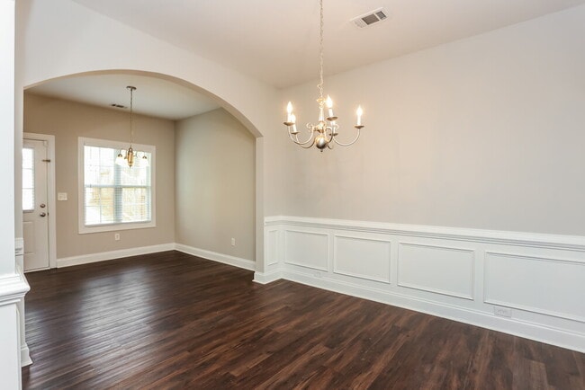 Photo - 5941 Apple Grove Rd NE