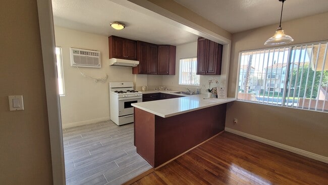 Photo - 7013 Coldwater Canyon Ave Apartamentos Unidad 2