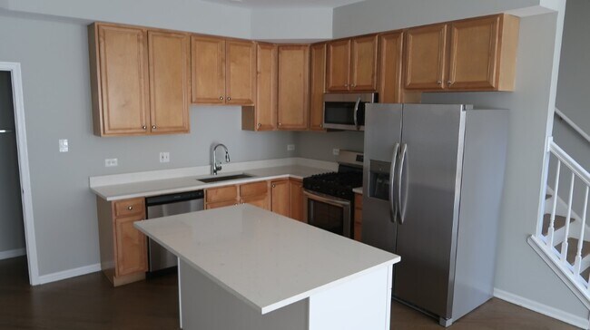 Photo - 1446 W Chicago Ave Unit 1446-2