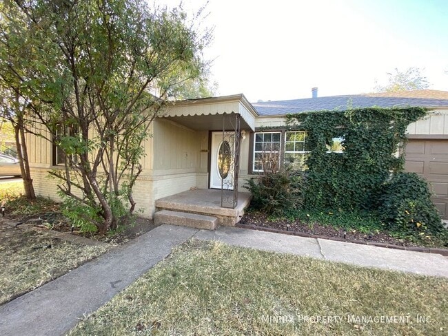 Photo - 3007 32nd St