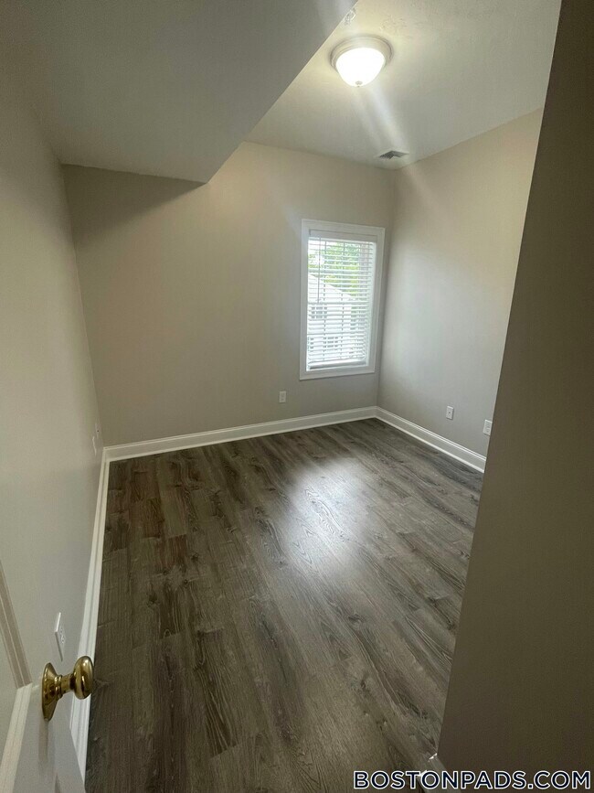Photo - 4801 N Main St Unit 122