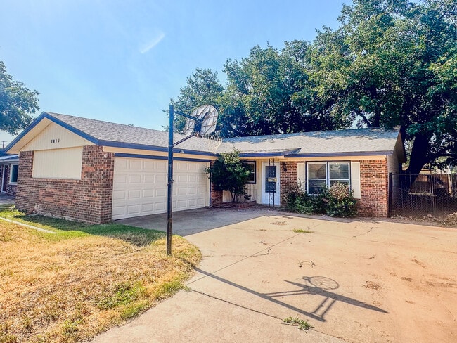 Building Photo - 5011 52nd St Rental