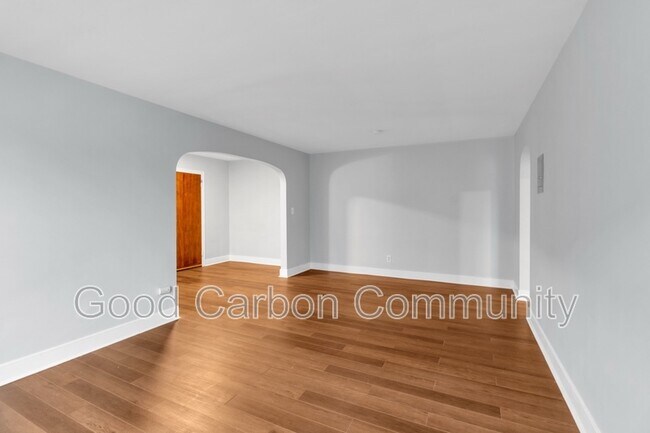 Photo - 20 E Morris Ave Unit 5