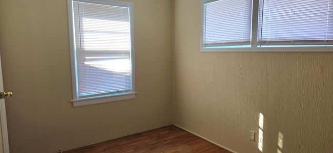 Photo - 3 Bedroom 1 Bathroom Home for $1095! 2 Car Garage!