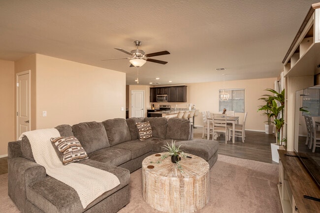 1547 E Inouye Dr