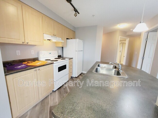 Photo - 622 McAllister Loop SW Unit #306