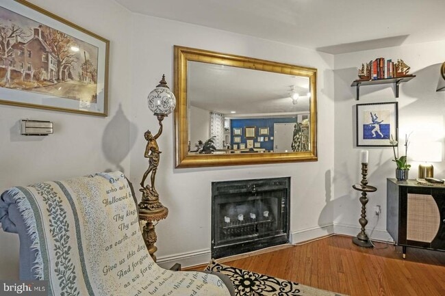 Photo - 1720 Wallace St