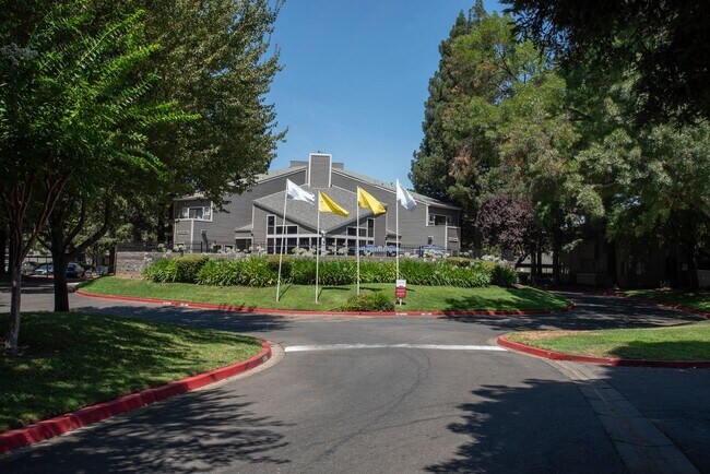 Zinfandel Ranch Apartments