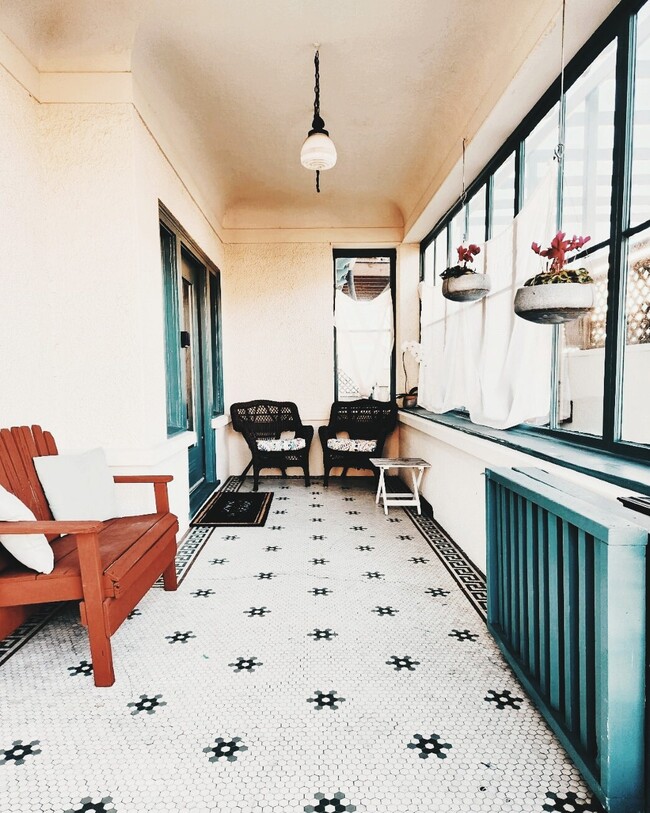 Building Photo - 459 Boulevard Way Unit Boulevard