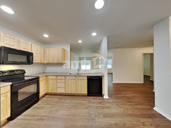 Photo - 2612 N Kristy Ave