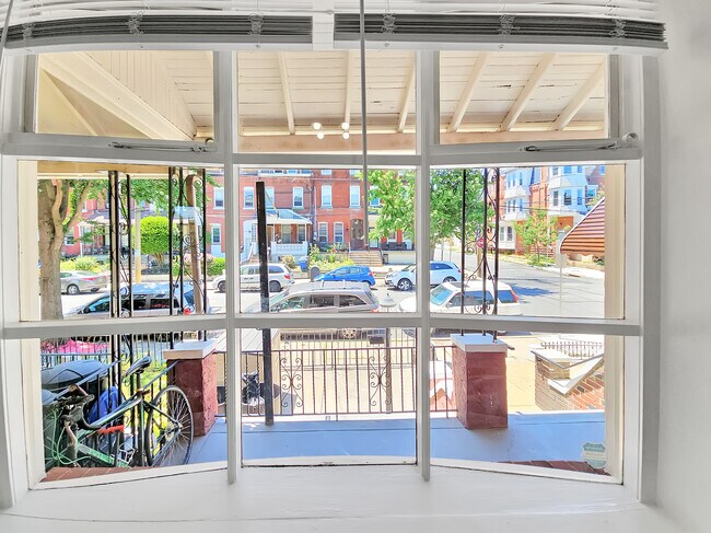 Photo - 637 N 32nd St Unit 1