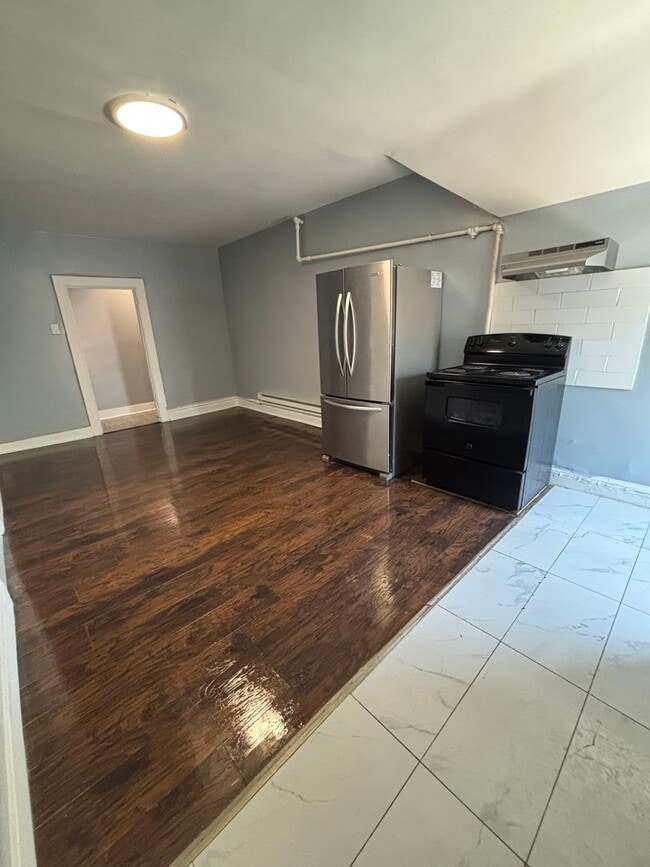 Photo - 74-78 Baldwin Ave. Unit 3