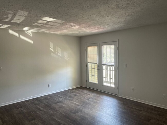 Modern 2-Bed, 1-Bath Oasis with Central Ai... - Modern 2-Bed, 1-Bath Oasis with Central Ai... Apartamento Unidad P-A5