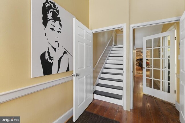 Building Photo - 835 E Lombard St Rental