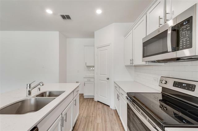 Photo - 728 Alden Dr