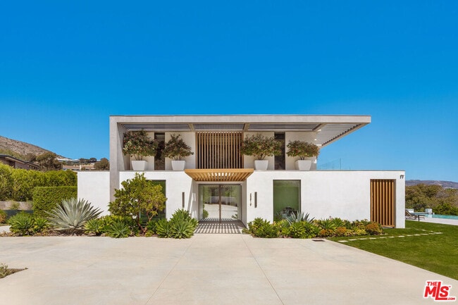 23919 Malibu Rd