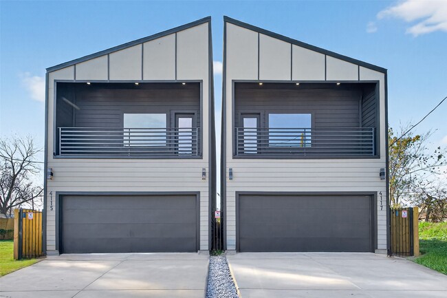 Photo - 4117 Yale St