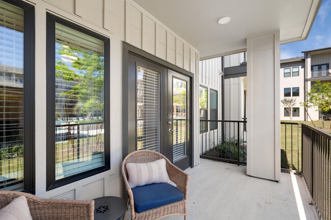 B2 - Patio