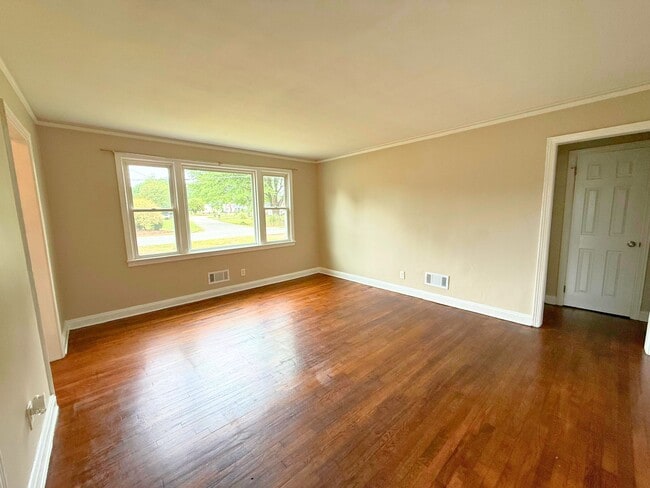 Photo - 12 Templewood Dr