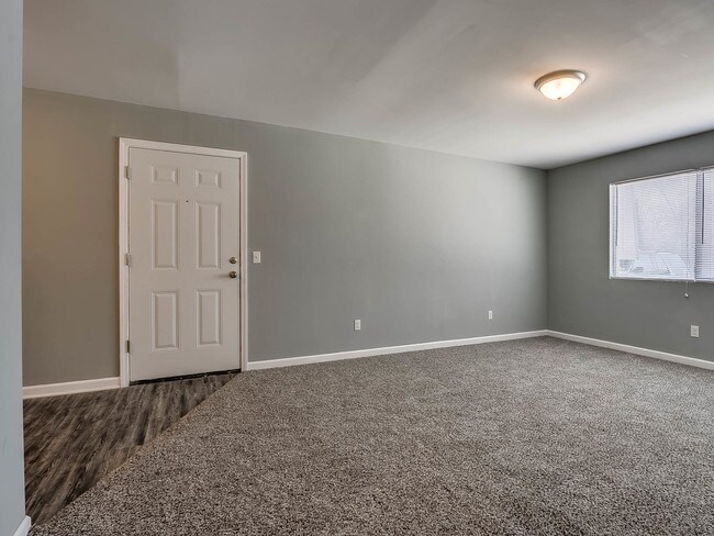 Photo - 10 West Apartments