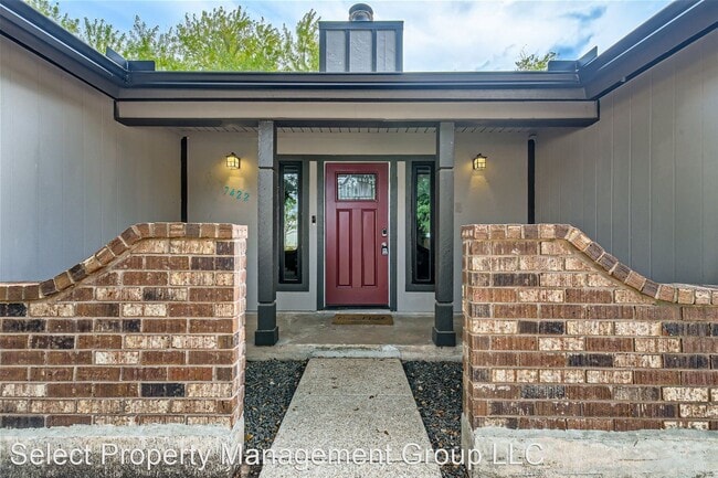 Photo - 4 br, 2 bath House - 7422 Preston Trail