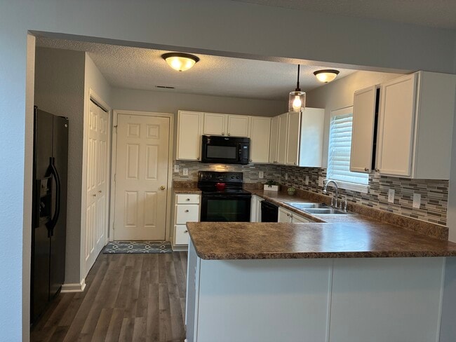 Photo - 2396 Meadow Bend Dr