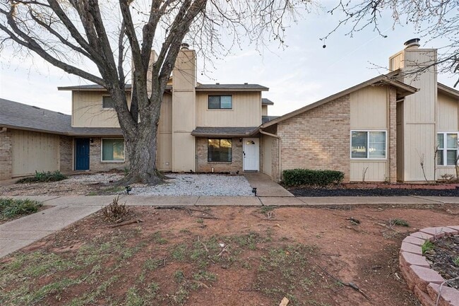 Photo - 9605 Hefner Village Blvd