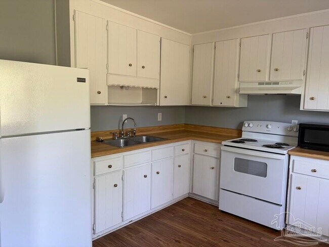 Photo - 204 Brandywine Rd