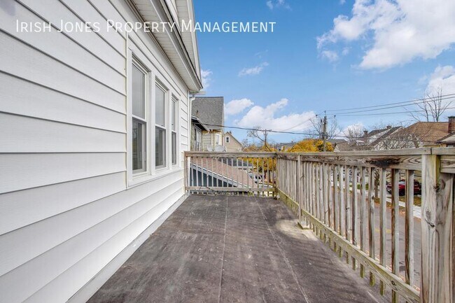 Photo - 128 Crowley Ave Unidad Apt. 2