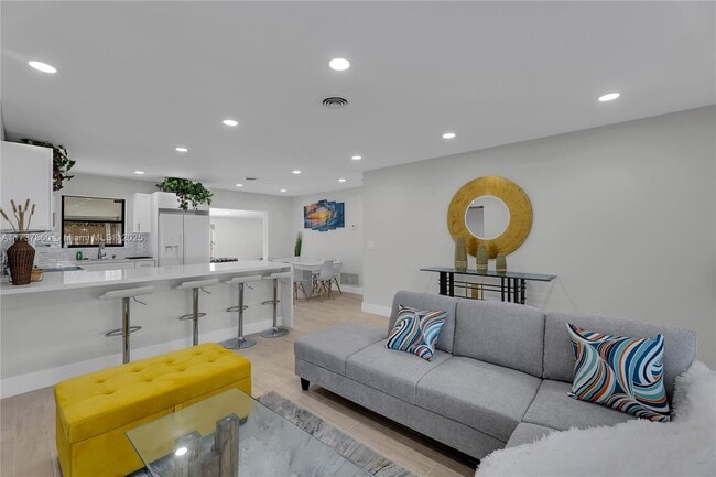 Photo - 301 SE 1st Terrace