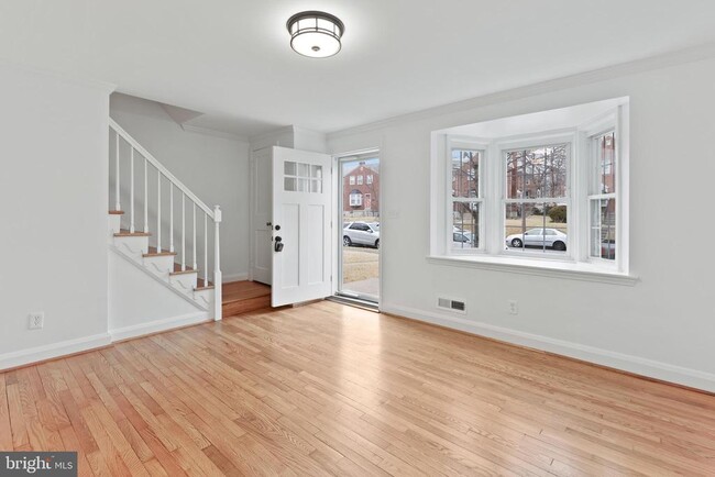 Building Photo - 1667 Hardwick Rd