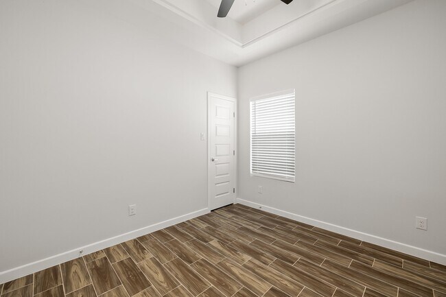Photo - 1907 W Violet Dr Unit 2