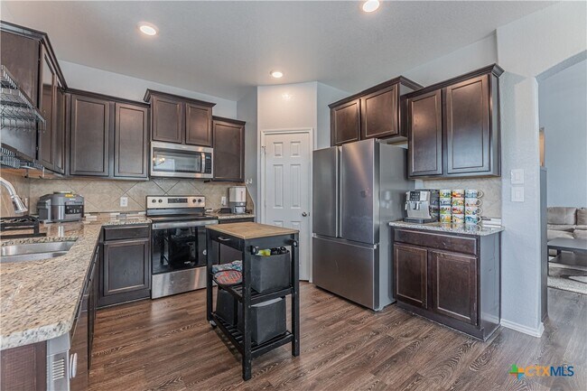 Photo - 267 Bainbridge Rd