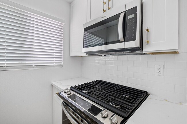 Arlington Square Apartments