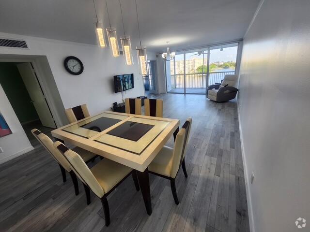 Building Photo - 3091 N Course Dr Unit 606 Rental